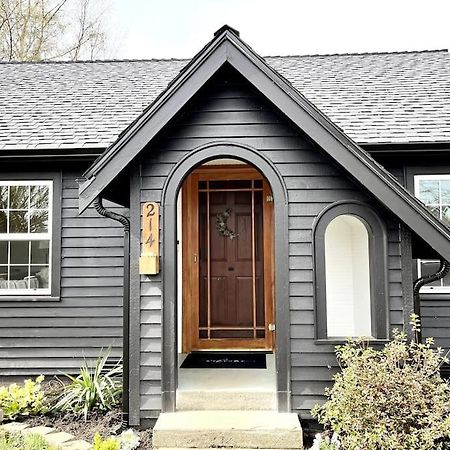 Modern 2 Bedroom Farmhouse Cottage With Hot Tub In Snohomish Exterior foto